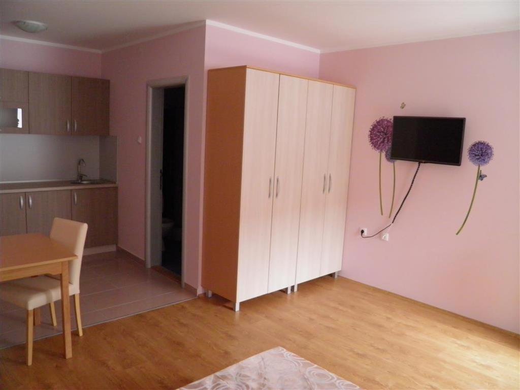 B&B Zmajevo Gnezdo 021 Sremska Kamenica Eksteriør billede