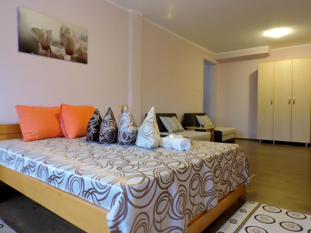 B&B Zmajevo Gnezdo 021 Sremska Kamenica Eksteriør billede